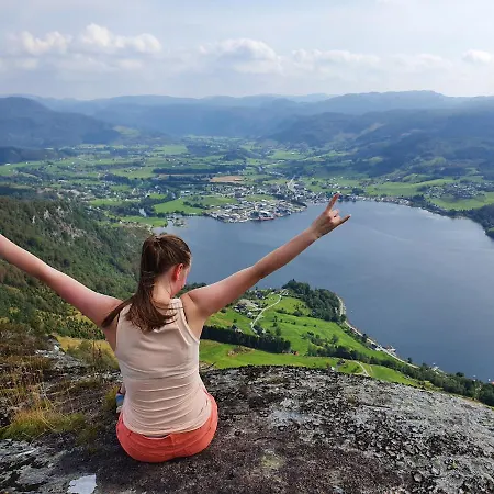 펜션 Etne Etnesjoen